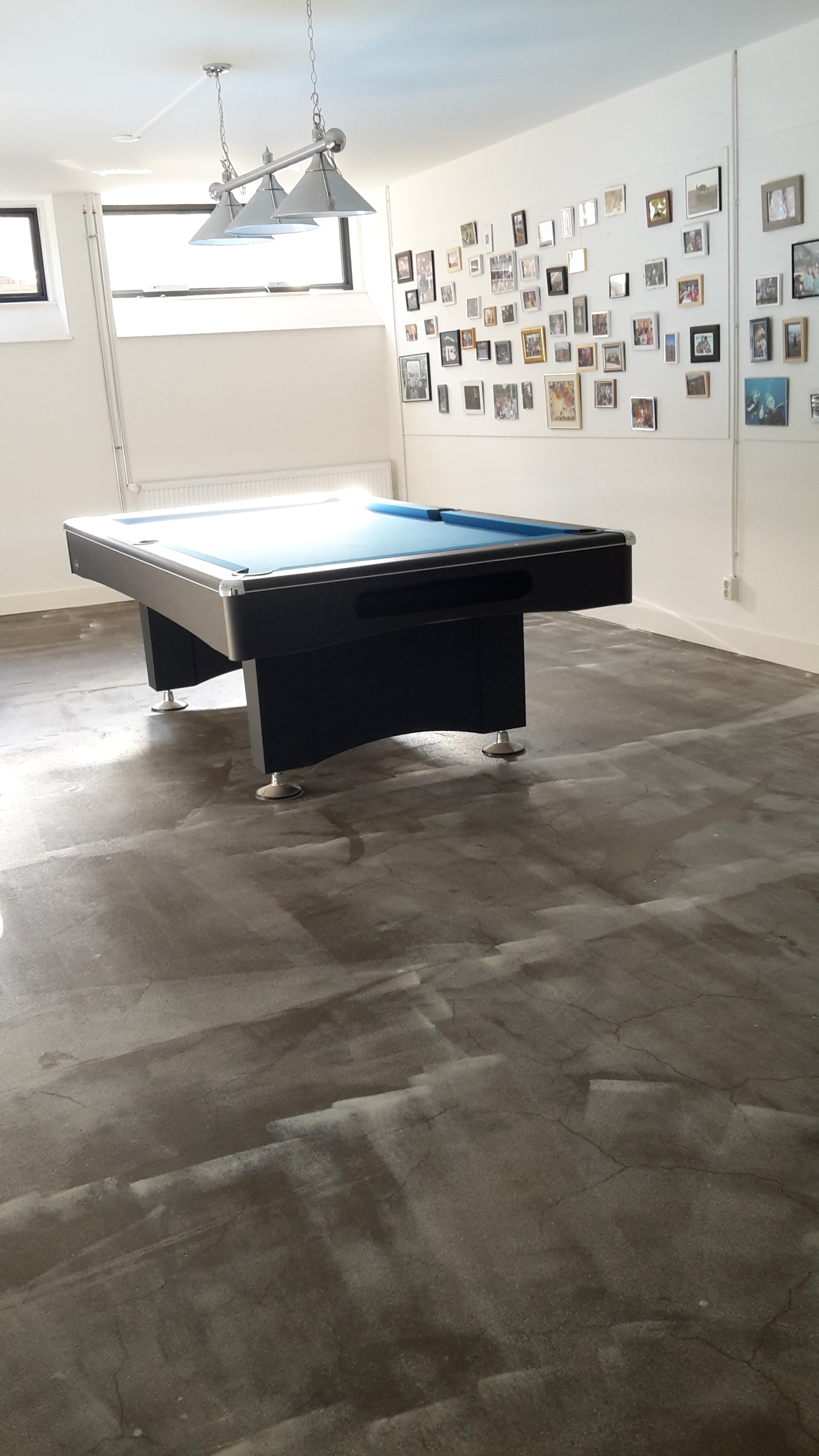 Chipsvloer in kelder/pool ruimte (2)